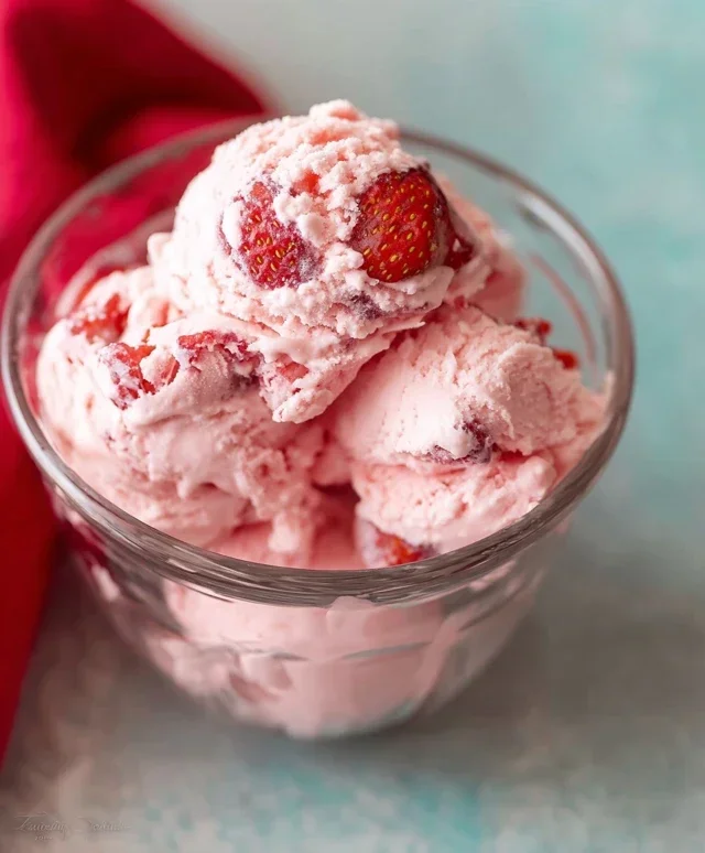 Homemade Strawberry Ice Cream